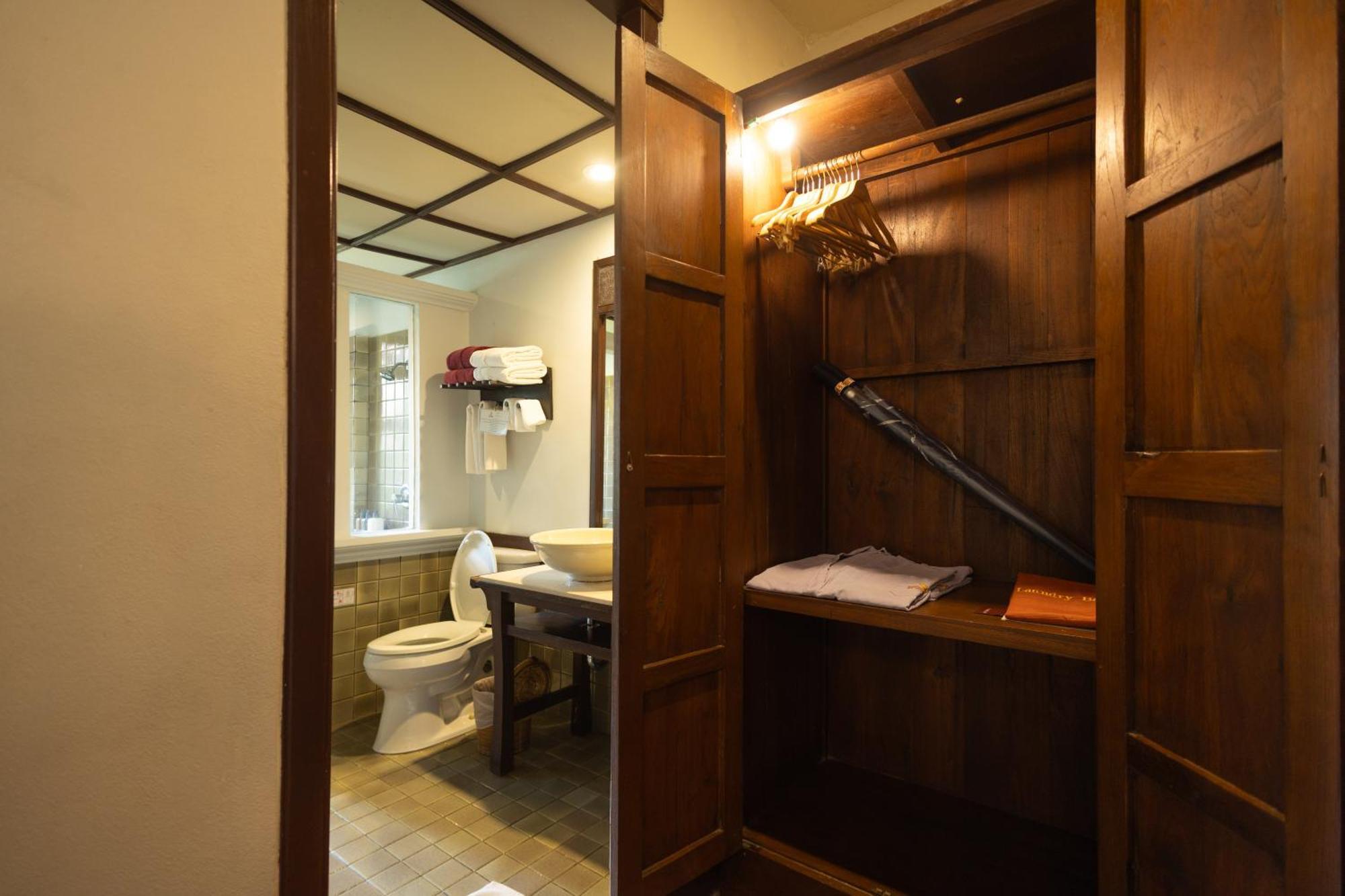​Triple Room with Balcony or Terrace